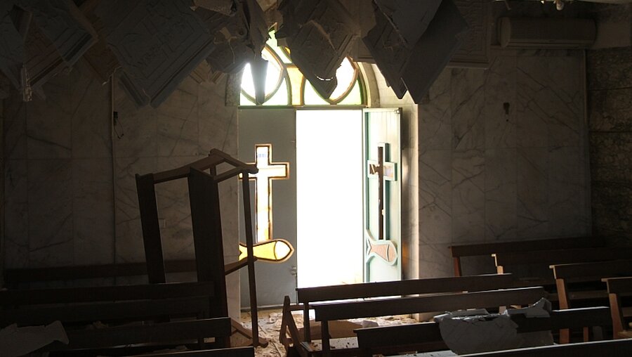 Zerstörte Kirche im irakischen Baschika / © Benno Schwinghammer (dpa)
