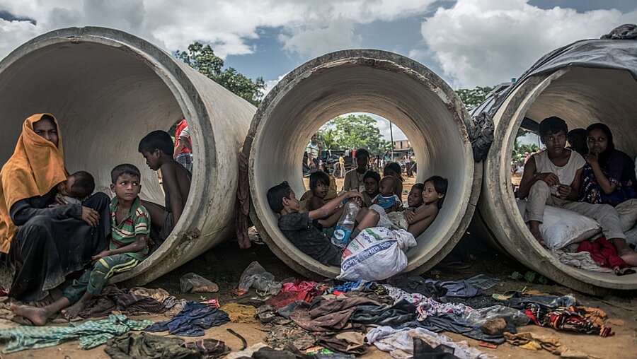 Rohingya in Bangladesch: Jede Unterschlupfmöglichkeit wird genutzt / © N.N. (CI)
