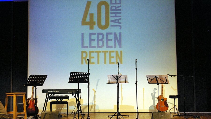 "40 Jahre Leben retten" – 40 Jahre Cap Anamur / © Angela Krumpen (ak)