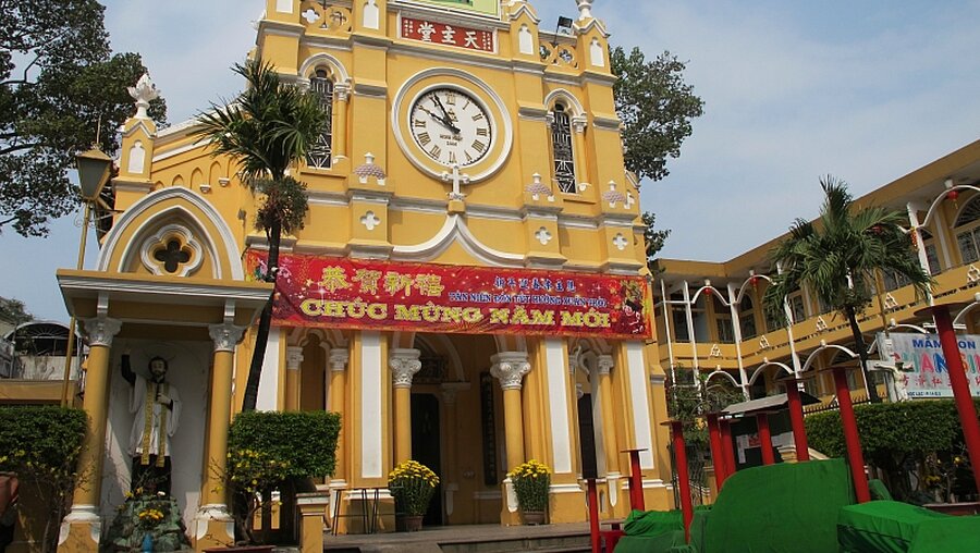 Chung Vien-Kirche im viatnamesischem Ho-Chi-Minh-Stadt, dem früheren Saigon / © Christiane Oelrich (dpa)