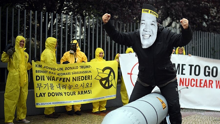 Aktivisten der Internationalen Kampagne zur Abschaffung von Atomwaffen / © Britta Pedersen (dpa)