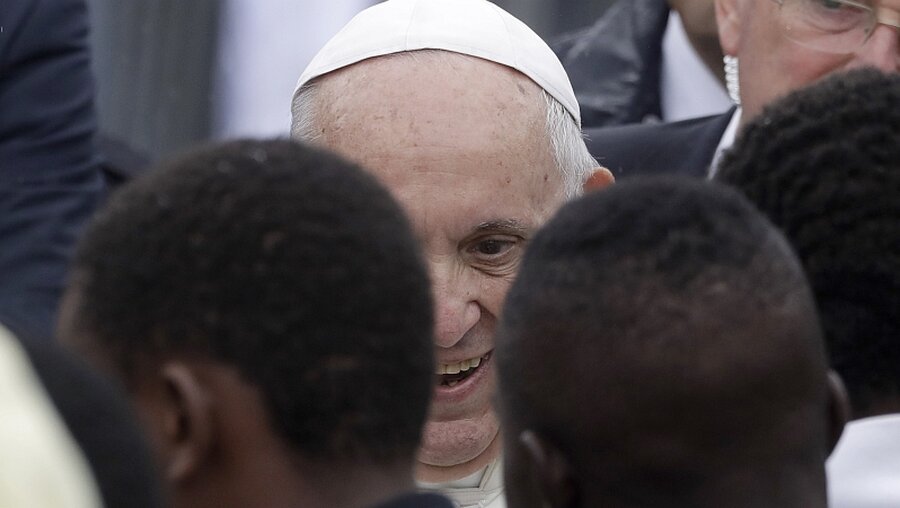 Papst Franziskus in Bologna  / © Luca Bruno (dpa)