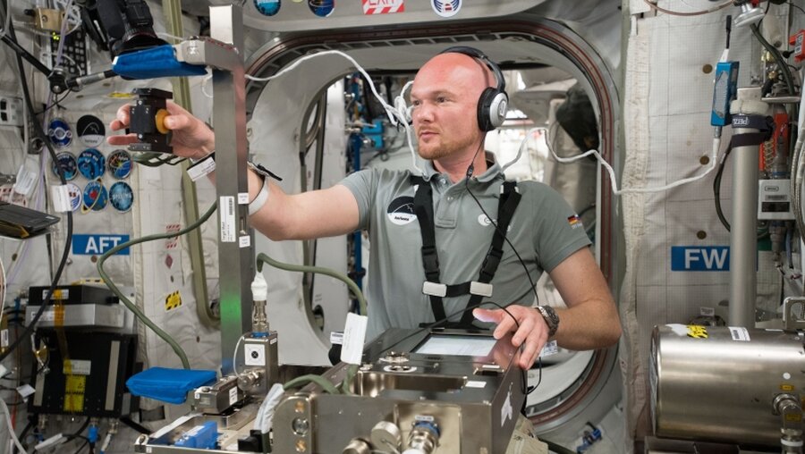 Alexander Gerst in der ISS / © ESA/NASA (dpa)