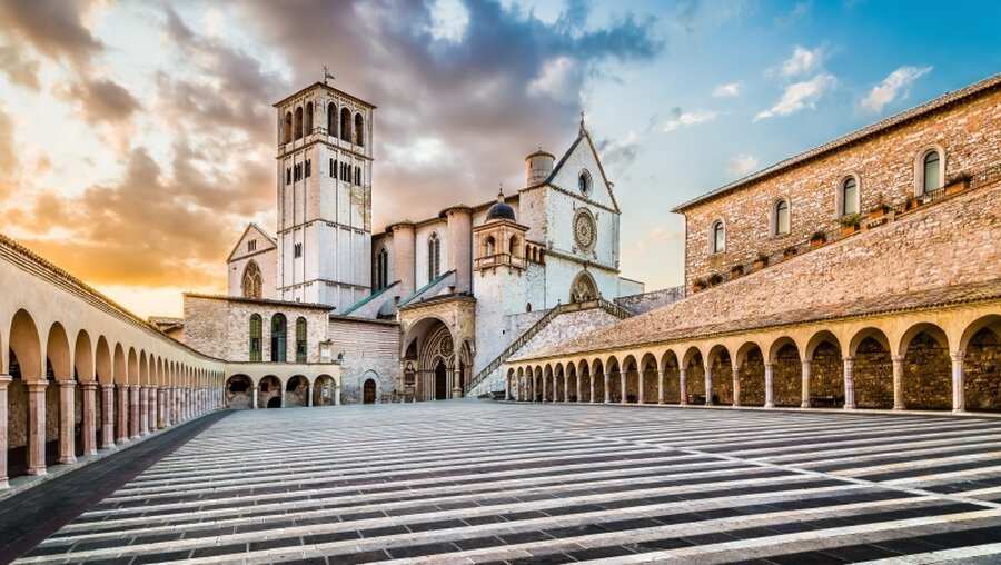 Basilika des Heiligen Franziskus von Assisi / © canadastock (shutterstock)
