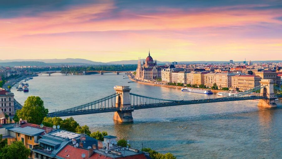 Blick über Budapest / © Andrew Mayovskyy (shutterstock)
