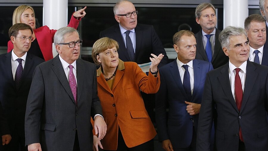 Europäische Regierungschef in Brüssel / © Olivier Hoslet (dpa)
