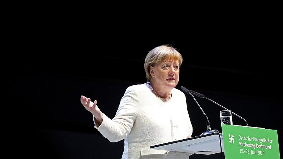 Rückblick 2019: Bundeskanzlerin Angela Merkel auf dem evangelischen Kirchentag / © Oliver Berg (dpa)