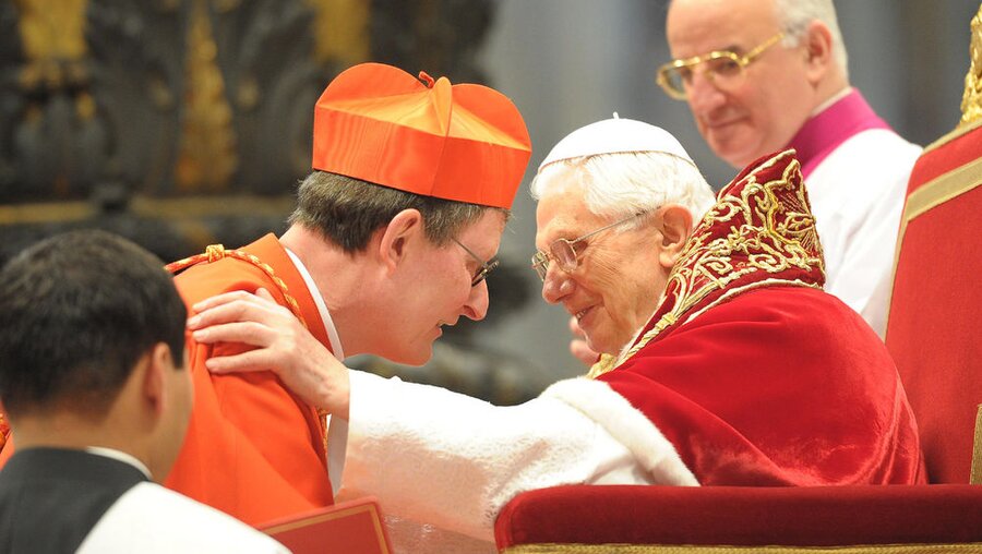 Kardinalserhebung durch Papst Benedikt XVI. (Archiv) (KNA)