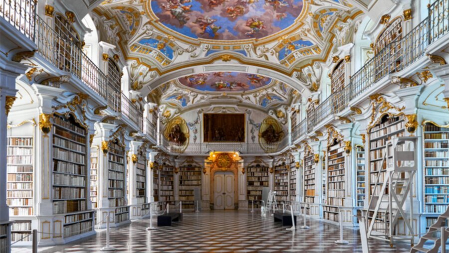 Der barocke Büchersaal der Stiftsbibliothek Admont (shutterstock)