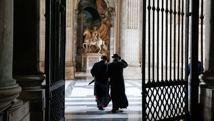 Der Papst predigt den Aufbruch / © Paul Haring (KNA)