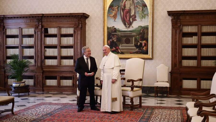 Der Papst trifft Antonio Guterres / © Evandro Inetti (dpa)