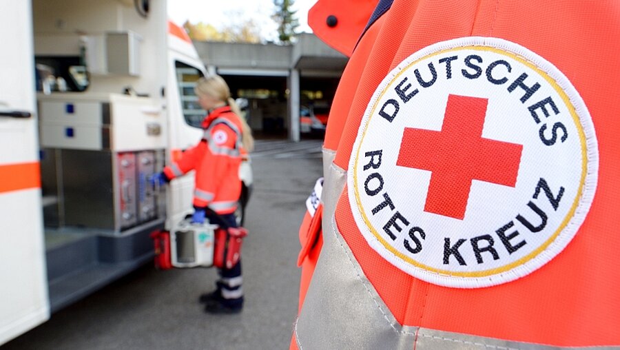 Das Deutsche Rote Kreuz: Drei Millionen Förderer und 400.000 Ehrenamtler / © Bernd Weissbrod (dpa)