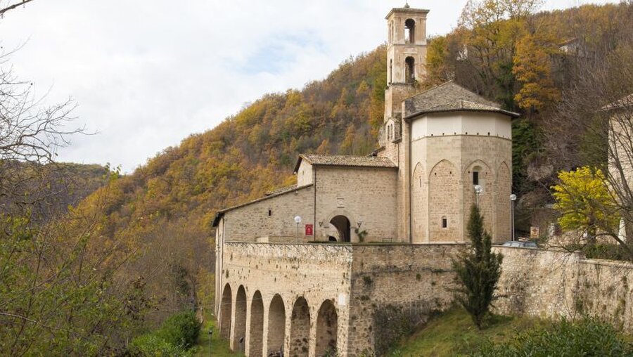 Die Abtei Sant'Eutizio in Preci in Italien / © Buffy1982 (shutterstock)