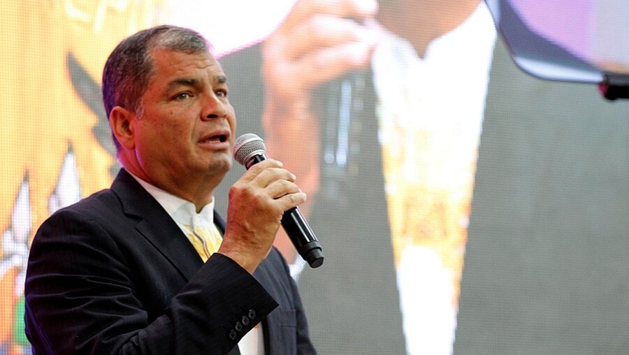 Ecuadors Ex-Präsident Rafael Correa / © Fredy Constante (dpa)