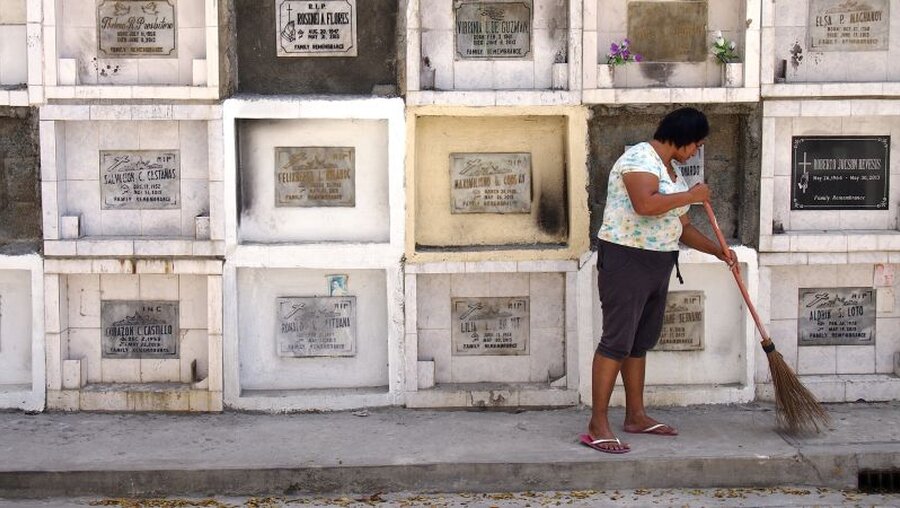 Ein Friedhof auf den Philippinen / © junpinzon (shutterstock)
