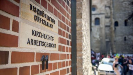 Ein kirchliches Arbeitsgericht / © Harald Oppitz (KNA)