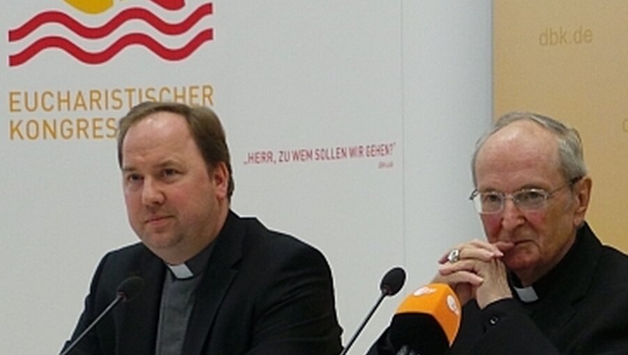 Msgr. Kleine und Kardinal Meisner in Trier (DR)
