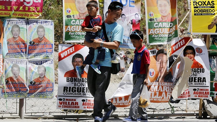 Wahlwerbung auf den Philippinen / © Francis R. Malasig (dpa)