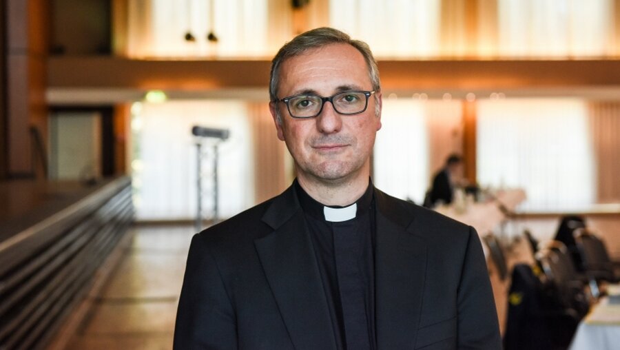 Erzbischof Stefan Heße / © Julia Steinbrecht (KNA)