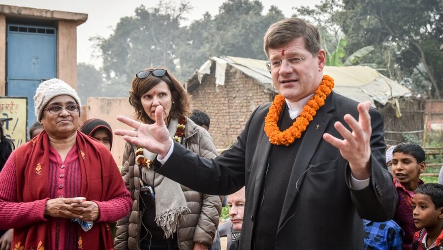 Erzbischof Stephan Burger in Indien / © Gottfried Bohl (KNA)