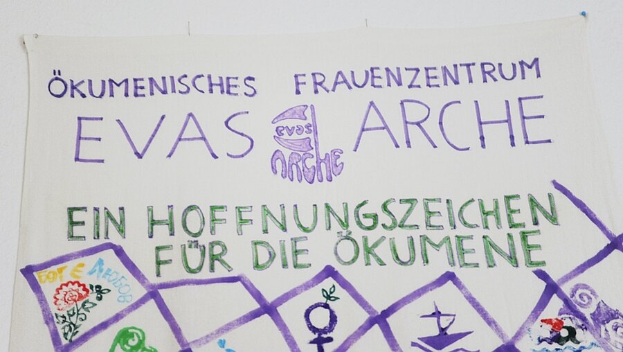 Evas Arche Plakat / © Barbara Mayrhofer (KNA)