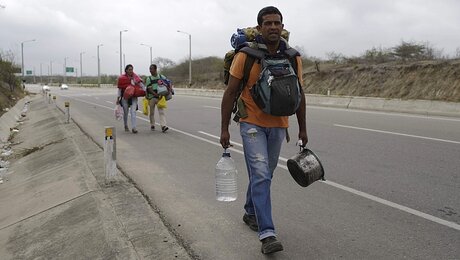 Flüchtlinge aus Venezuela in Peru / © Martin Mejia (dpa)