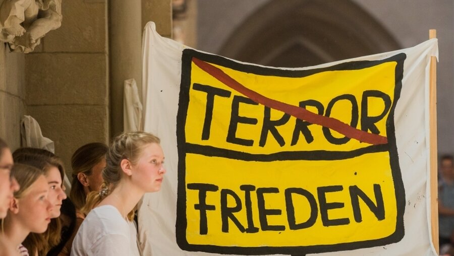 Frieden statt Terror / © Rolf Vennenbernd (dpa)