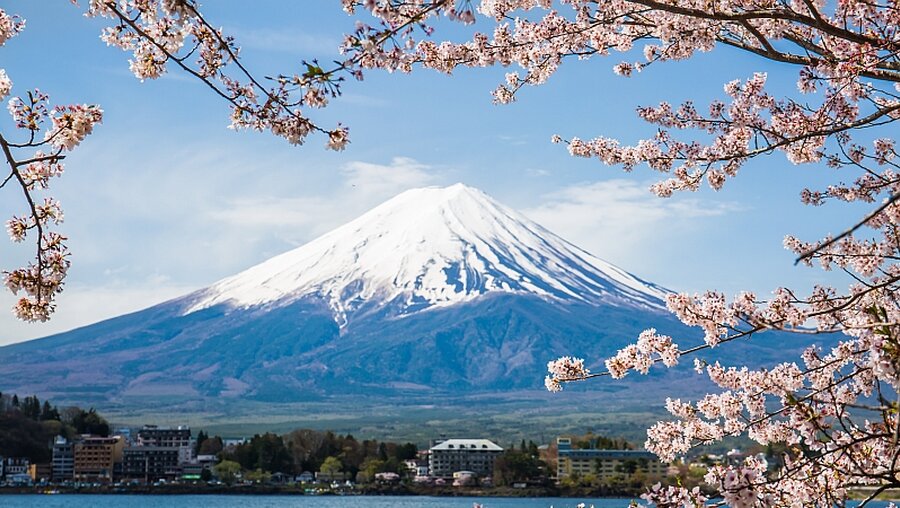 Fuji: Vulkan und höchster Berg Japans / © Aeypix (shutterstock)