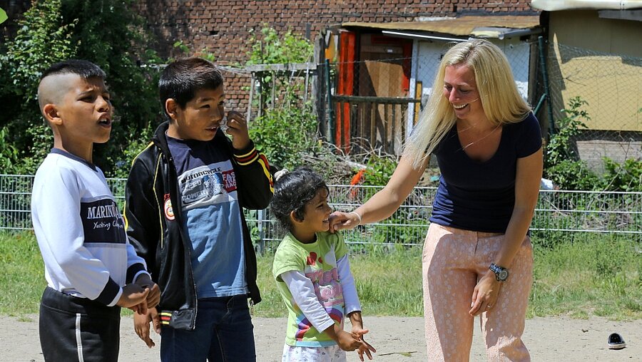 Flüchtlingskinder in mobiler Kita Gelsenkirchen (epd)