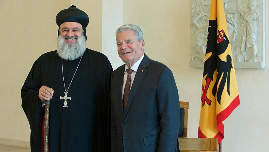 Bundespraesident Gauck (r.) mit Patriarch Ignatius Aphrem II. Karim / © Rolf Zoellner (epd)