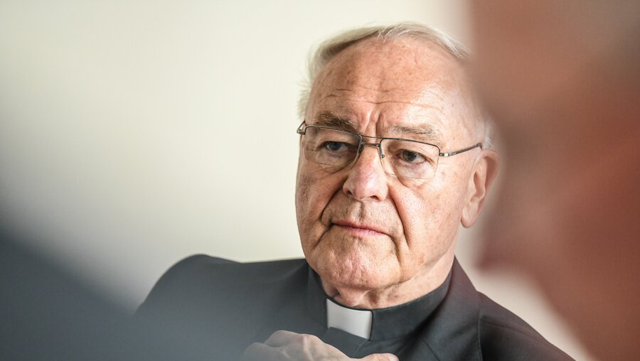 Heinz Josef Algermissen, emeritierter Bischof in Fulda, am 26. Juni 2018 in Fulda. / © Harald Oppitz (KNA)