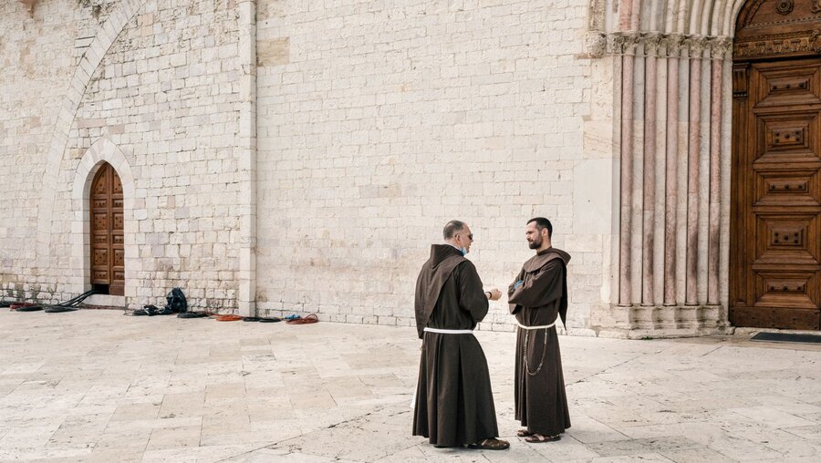  Franziskaner in Assisi
 / © Francesco Pistilli (KNA)