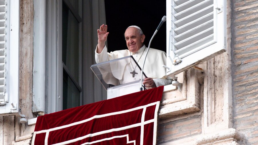 Papst Franziskus beim Angelus / © Vatican Media/Romano Siciliani (KNA)