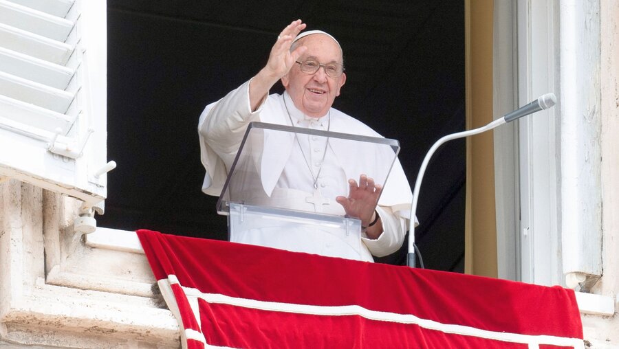 Mittagsgebet mit Papst Franziskus / © Vatican Media/Romano Siciliani (KNA)