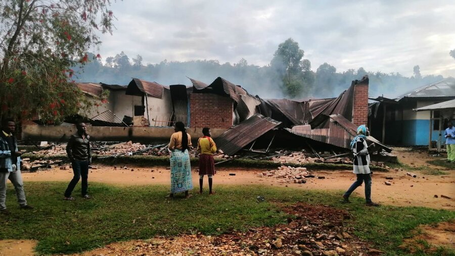 Das zerstörte Krankenhaus in Maboya (KiN)