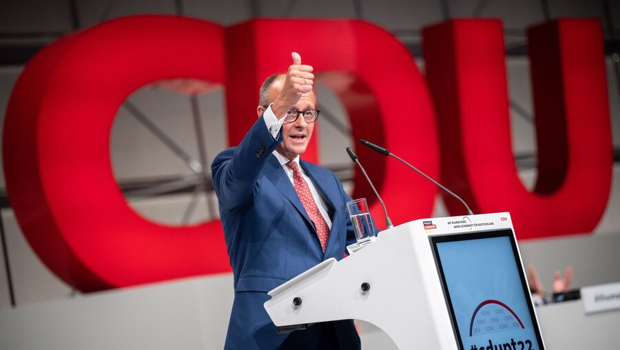 Friedrich Merz, CDU Bundesvorsitzender, stand wegen seiner Zahnarzt-Äußerung in der Kritik / © Michael Kappeler (dpa)