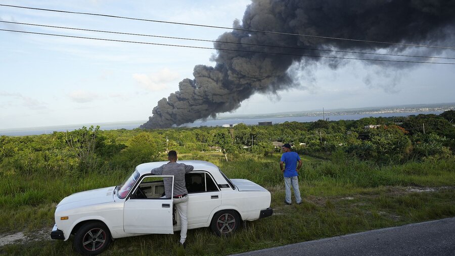 Explosionen in Treibstofflager in Kuba / © Ramon Espinosa (dpa)