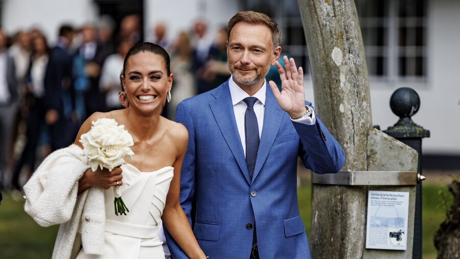 Christian Lindner und seine Lebensgefährtin Franca Lehfeldt haben geheiratet / © Axel Heimken (dpa)