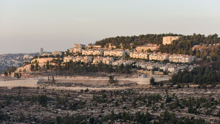 Israelische Siedlung Gielo im Süden von Jerusalem / © Harald Oppitz (KNA)