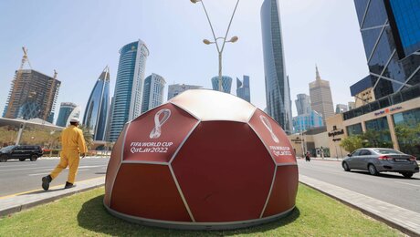 Vor der Fußball-WM 2022 in Katar / © Christian Charisius (dpa)