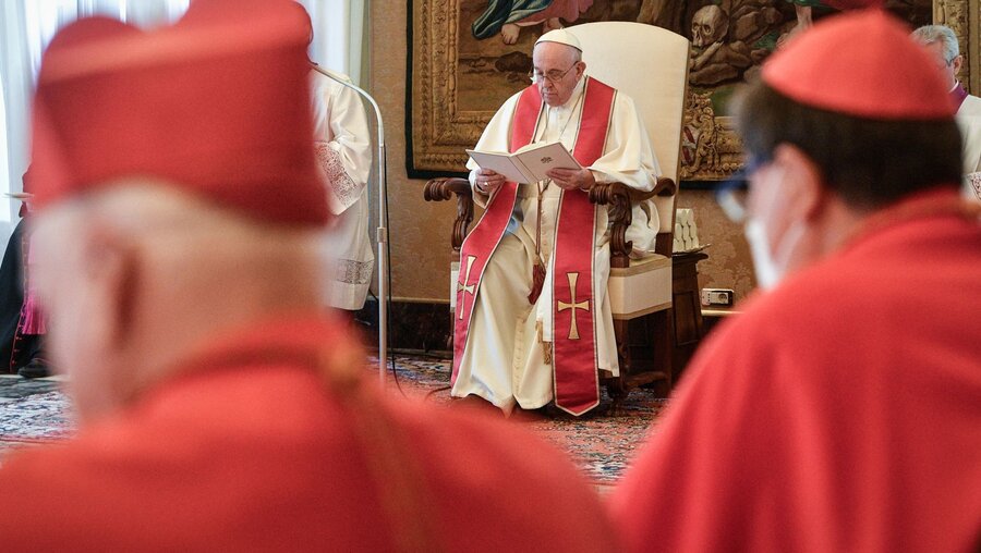 Konsistorium mit Papst Franziskus / © Romano Siciliani (KNA)