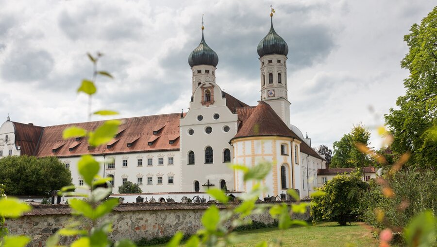 Kloster Benediktbeuern / © Chris Redan (shutterstock)