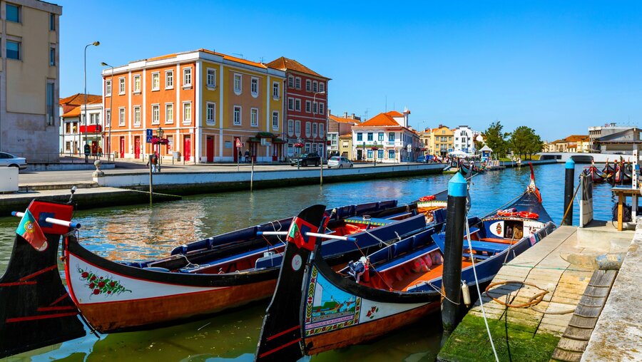 Aveiro wird auch das Venedig Portugals genannt / © DaLiu (shutterstock)