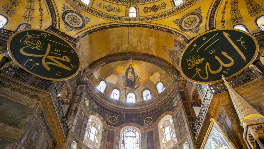 Mariendarstellung in der Hagia Sophia in Konstantinopel/Istanbul / © ihsan Gercelman (shutterstock)