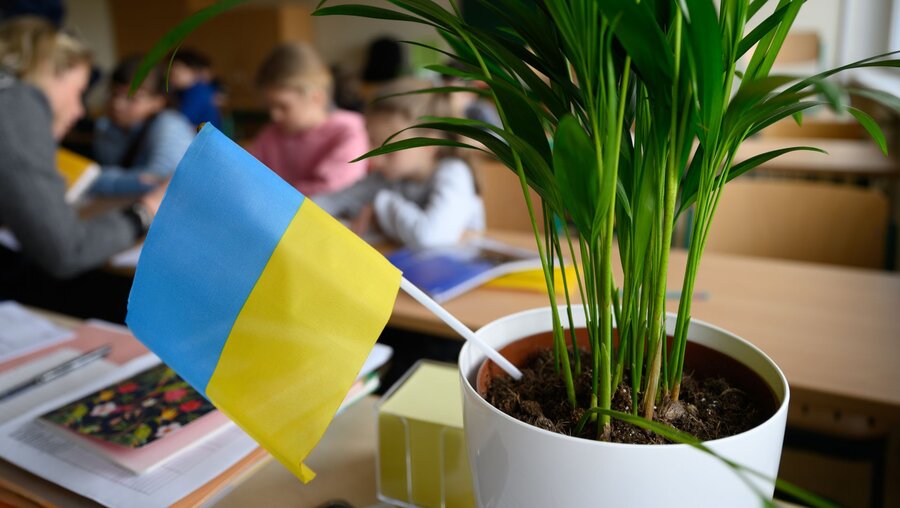 Schulkinder aus der Ukraine (Symbolbild) / © Robert Michael (dpa)
