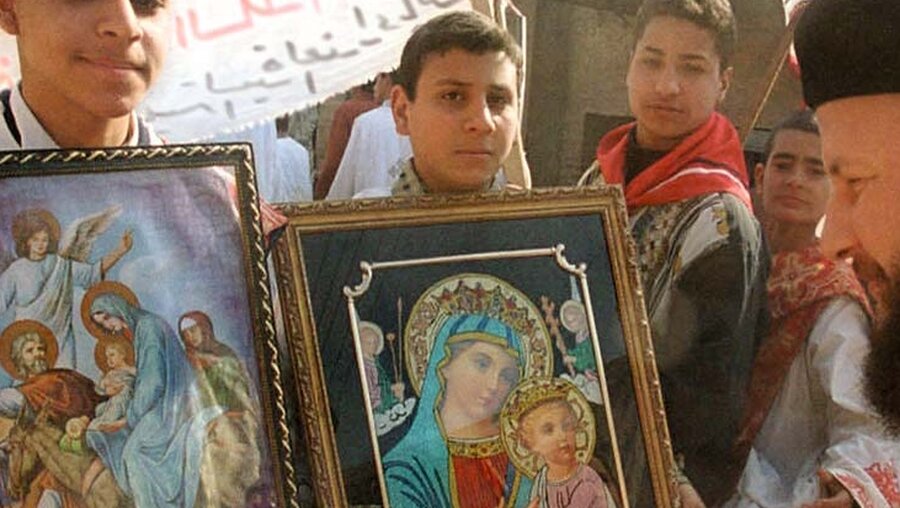 Christen im Irak: Von jeher nur eine religiöse Minderheit, heute bedroht und verfolgt (DBK)