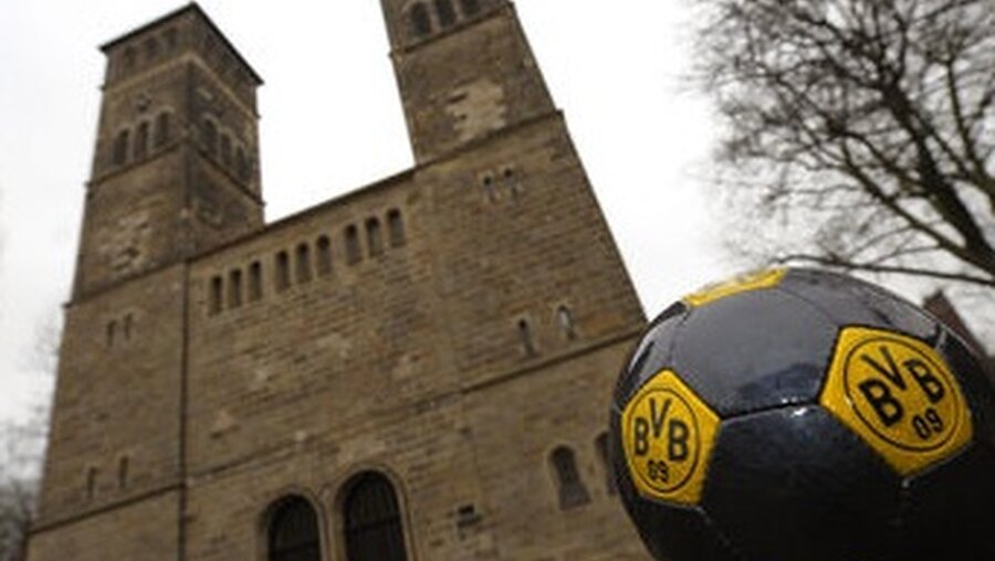 Die Geschichte des Dortmunder Fußballs beginnt Anfang des 20. Jahrhunderts hinter der Dreifaltigkeitskirche (KNA)