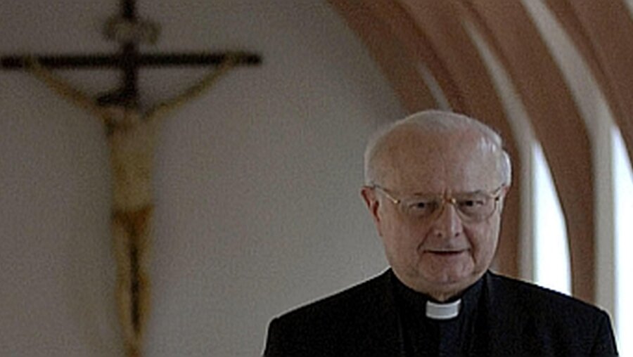 Erzbischof Zollitsch: Den Gürtel enger schnallen (KNA)