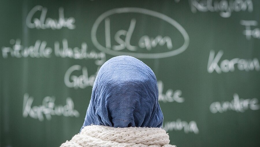 Islamunterricht an Schulen / © Frank Rumpenhorst (dpa)