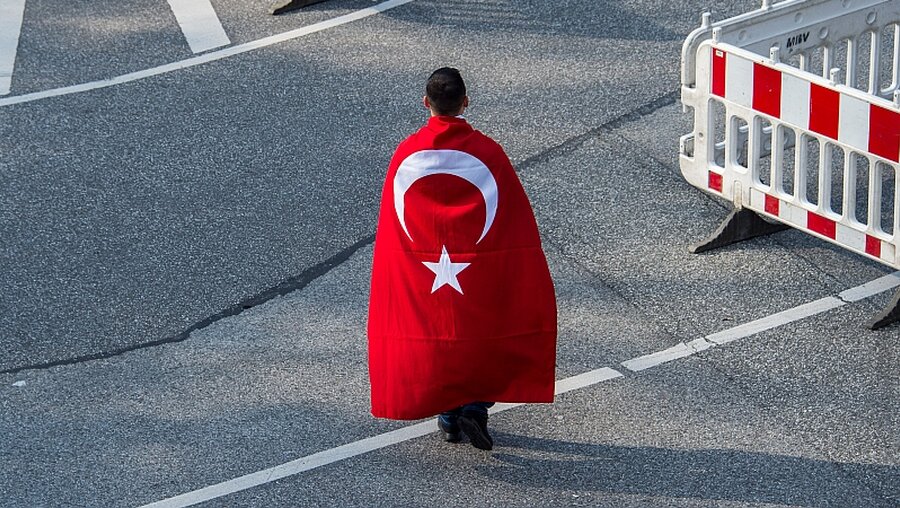 Wohin steuert die Türkei? / © Lukas Schulze (dpa)